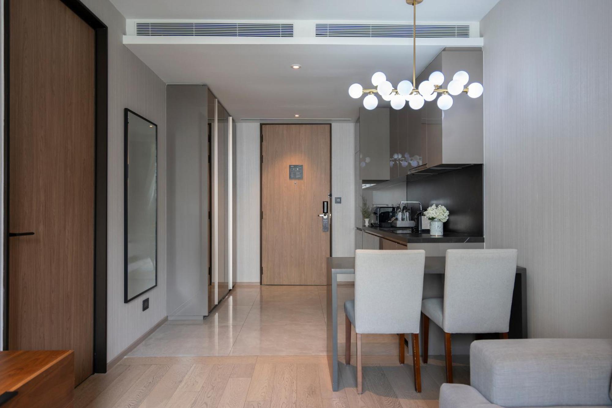 Walton Suites Sukhumvit Bangkok Dış mekan fotoğraf