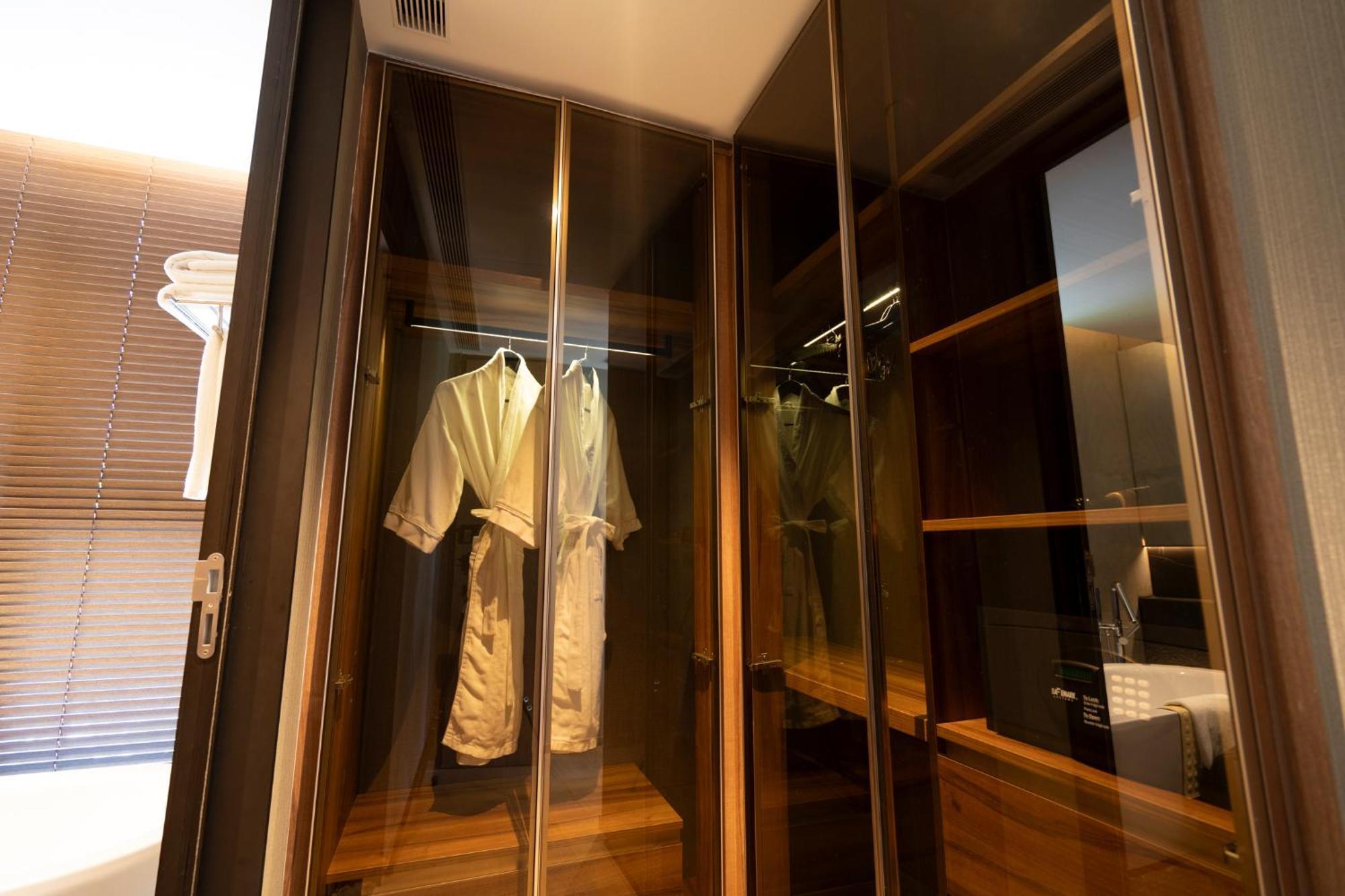 Walton Suites Sukhumvit Bangkok Dış mekan fotoğraf